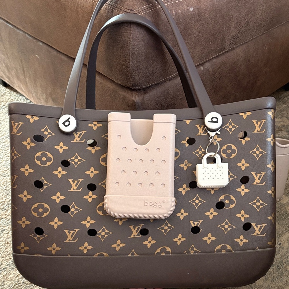 Custom lv bogg bag with accessories